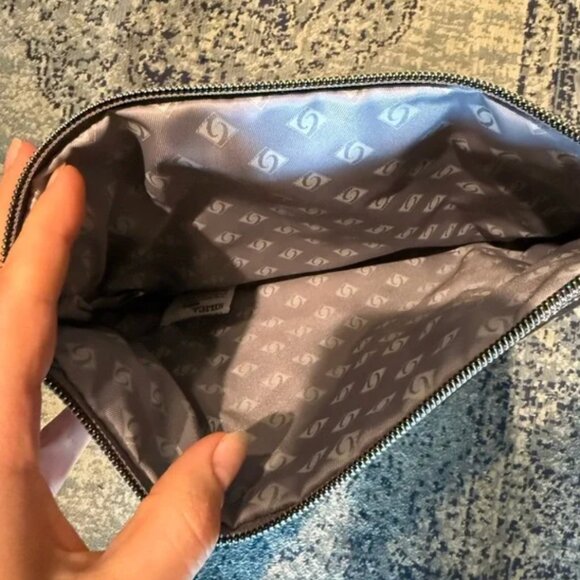 NWT! Holiday 2025 SkinCeuticals Metallic Silver Puffy Pouch - Picture 4 of 4